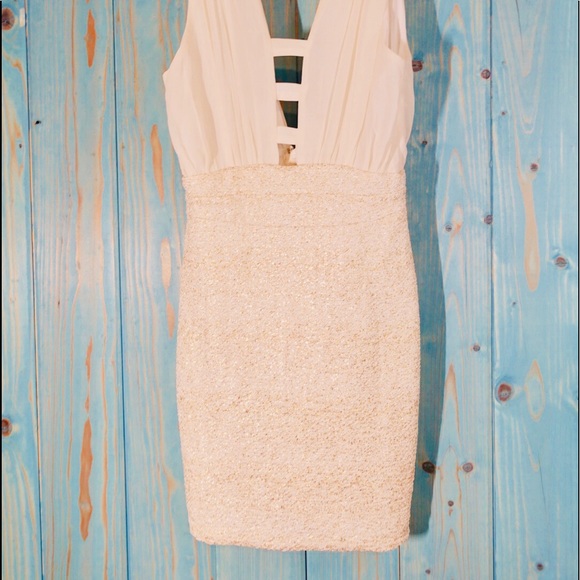 Dresses & Skirts - Never been worn white and gold dress!